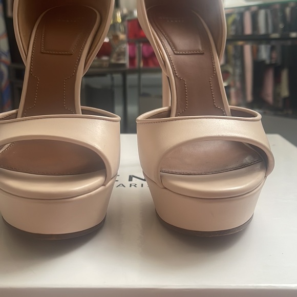 Givenchy powder rose pink shark tooth platform sandal - Picture 3 of 12